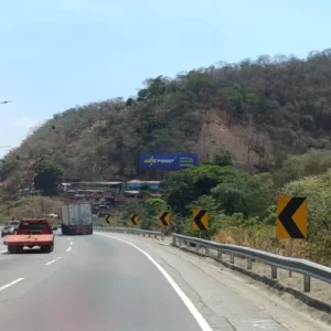 Autopista Guarenas - Guatire - MI-A20006
