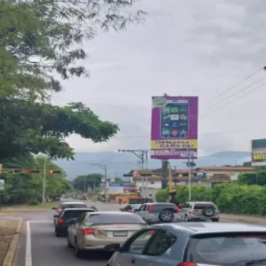 Estacionamiento De La Empresa Lider Auto - TA-A00011